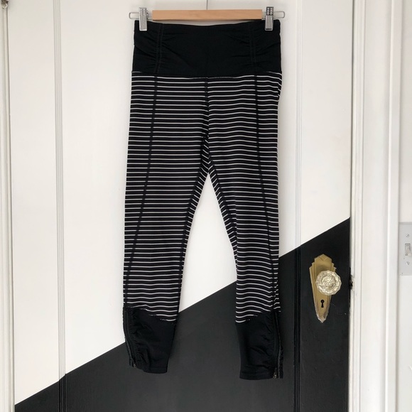 EUC lululemon runday crop in parallel stripe - Picture 1 of 5
